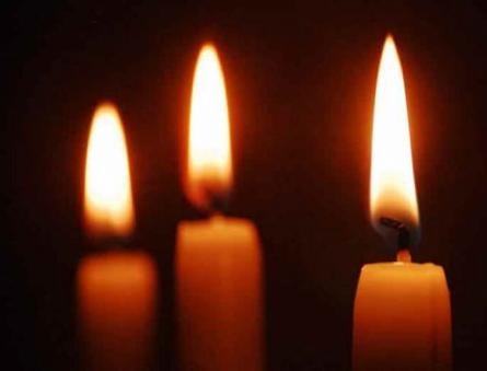 Как правильно ставить свечку за упокой: каноны и традиции